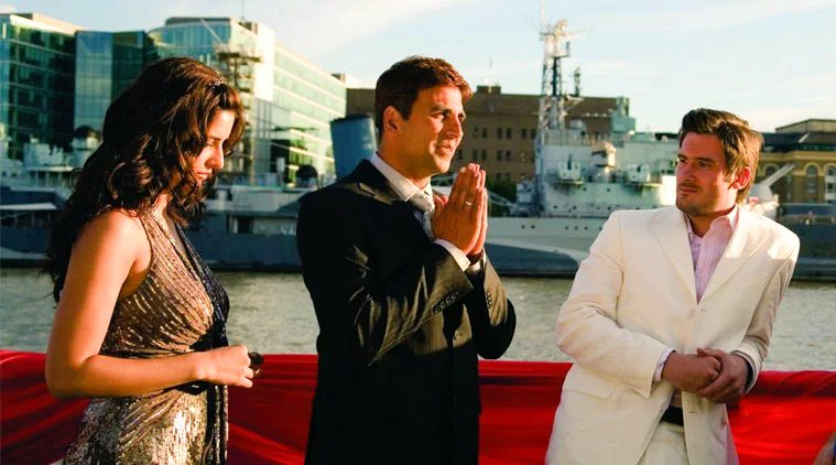 #16YearsOfNamasteyLondon
Film #NamasteyLondon Was Based On The Real Story Of #AkshayKumar's Friend Which He Had Told Him And Akki Was Fascinated With It. Akki's Patriotic Speech During Jasmeet And Charles Brown's Engagement Made Every Indian Proud. It's Songs Are Still Admirable