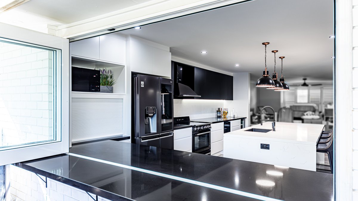 ajbkitchens's tweet photo. Project Kellyville
#renovation #renovationproject #kitchencabinets #kitchendesign #kitchens #kitchensofinstagram #kitchen #kitchenrenovation #kitchenreno #modernkitchendesign #KitchenIslandDesign #sydneykitchen #sydney #kitcheninspiration #kitcheninspo #kitchengoals https://t.co/XWrBCOo5x9