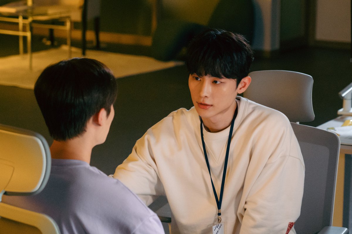heavenly_pick's tweet photo. 🚨헤븐리 신작🚨
【우리 연애 시뮬레이션】 

5~6화 보신분들 컴온!
서로의 모습을 들여다보는 두 사람,
로맨스 지수 200%🤭💖

3월 30일 낮 12시 마지막 에피소드 오픈!💌

#우리연애시뮬레이션 #Ourdatingsim #이승규 #이종혁 https://t.co/NkhmnQtaAd