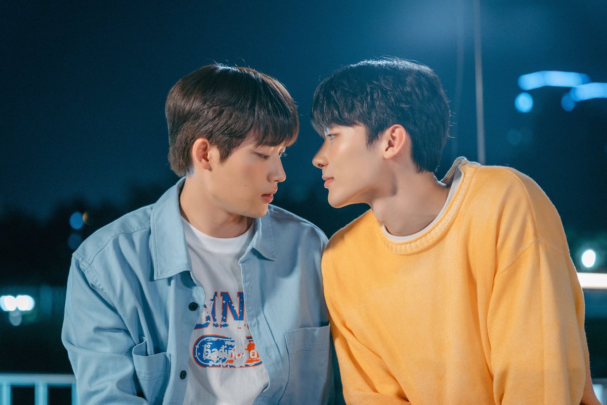heavenly_pick's tweet photo. 🚨헤븐리 신작🚨
【우리 연애 시뮬레이션】 

5~6화 보신분들 컴온!
서로의 모습을 들여다보는 두 사람,
로맨스 지수 200%🤭💖

3월 30일 낮 12시 마지막 에피소드 오픈!💌

#우리연애시뮬레이션 #Ourdatingsim #이승규 #이종혁 https://t.co/NkhmnQtaAd