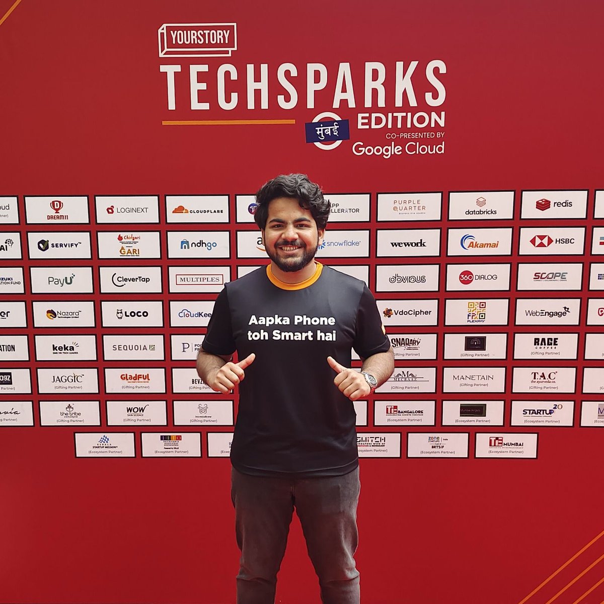 Heyo_biz's tweet photo. Aapka number Smart hai kya? ๐
Team Heyo Phone was present at #techsparksmumbai by @YourStoryCo.
#DownloadForSmart. Link- https://t.co/bMnefgchBh
#heyophone #events #marketingevents #team #techsparks2023 #smallbusinessindia #smallbusinessowner https://t.co/Ug3ObqMvId