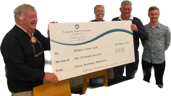 tobinbrothers's tweet photo. Was wonderful to present the Lions Club of Echuca with $10k on Tuesday following the floods last year. Where there is a need you will find a Lion. @LionsAustralia @lionsclubs #vicfloods #tobinbrothers https://t.co/x2coJS6tiQ