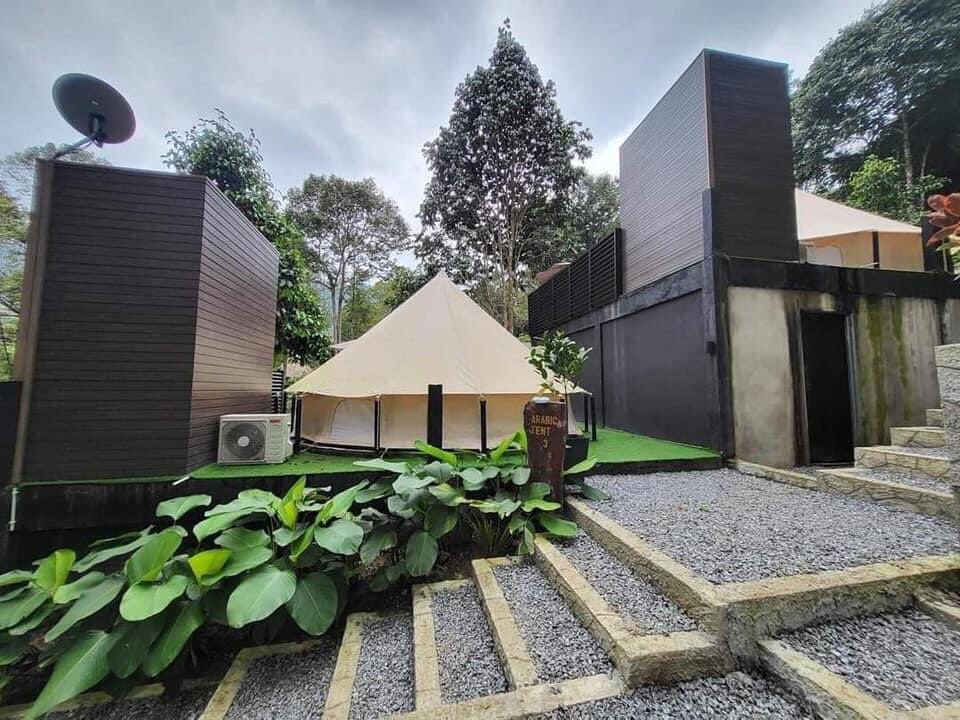jomtravel_'s tweet photo. Resort cantik dan ekslusif ni dekat Kelantan ya guys. Cantik!😍😍Rate pula serendah RM180 je.

🔗 tempat2 menarik yang lain korang boleh refer sini https://t.co/eK4F9LZszi

📍 Lalang Resort &amp; Spa, Jeli, Kelantan https://t.co/wo44YVduNv