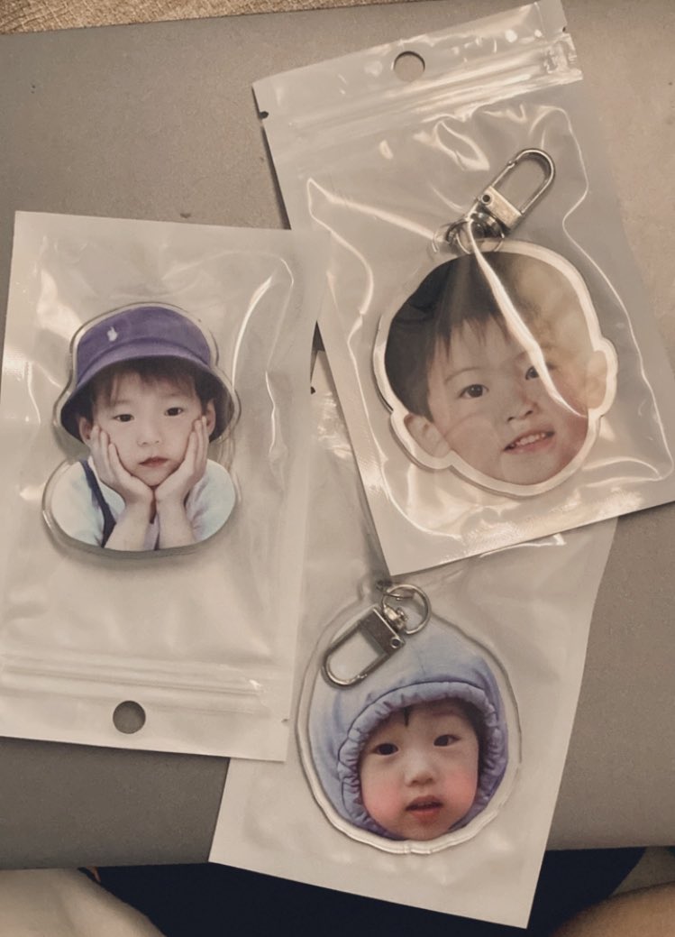 seungcheologist's tweet photo. super late γ
γ
but thank you so much!! @dorencart_ THE QUALITY IS SUPERB π₯° thatβs why happy for the sudden purchase #dorenproofs https://t.co/M99YhqTF5i