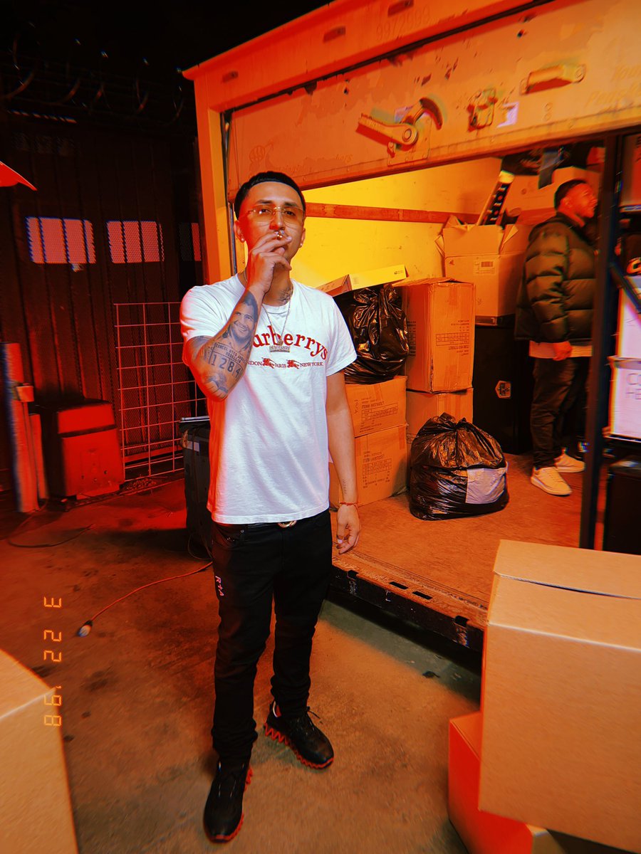 Alexisverasss's tweet photo. “Seguimos Exportando🏚️📦💽”
#DLC #burnthatshit
#DeLaCalle #hp #hprecords #clikashit #Stockton #outthemud #mudville #dlc #portcity #yeahitstrue #itsreallytrue #209shit #maloshabitos
#losdelpuerto #ranchohumilde #hprecords #fyp #viral #foryoupage https://t.co/XPVnf3SIOn