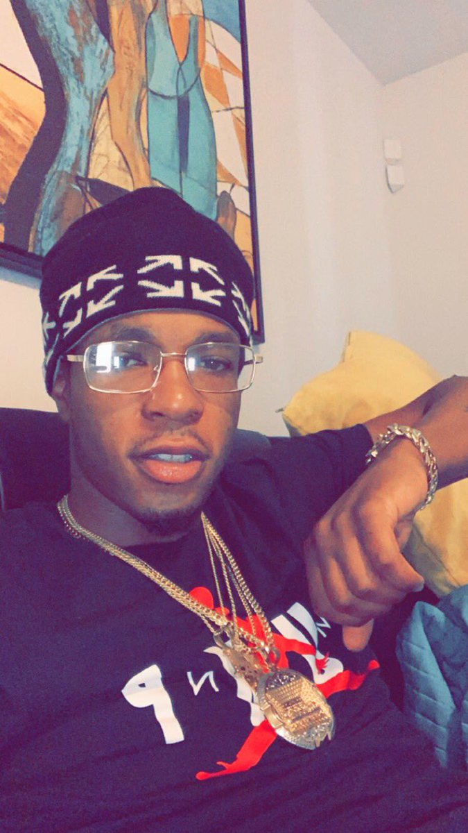 HLDLOTTGAMIN's tweet photo. Happy G Day 2 Me Solid 23☄️ https://t.co/OxoaWOL3pn