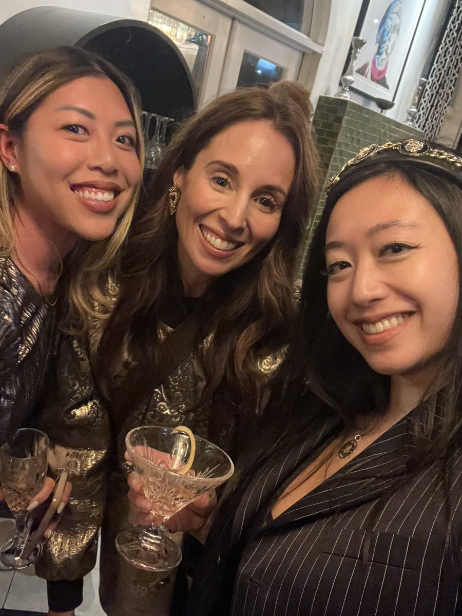 Lisa Carmen Wang tweet media
