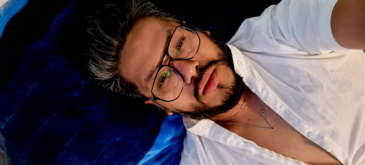 emmanuel_torija's tweet photo. "Lo que no sirva que no estorbe..."

#gaypuebla #chubbie
#saludmami https://t.co/IHX2sEHy5D