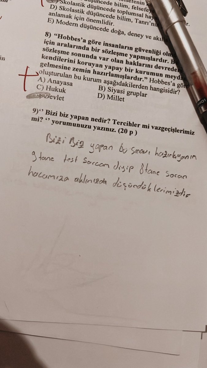 yummiyuum's tweet photo. İkizler burcu olduğumu öğrencilerime belli etmemeliyim 🙄😅 https://t.co/8jIFVZc8ny
