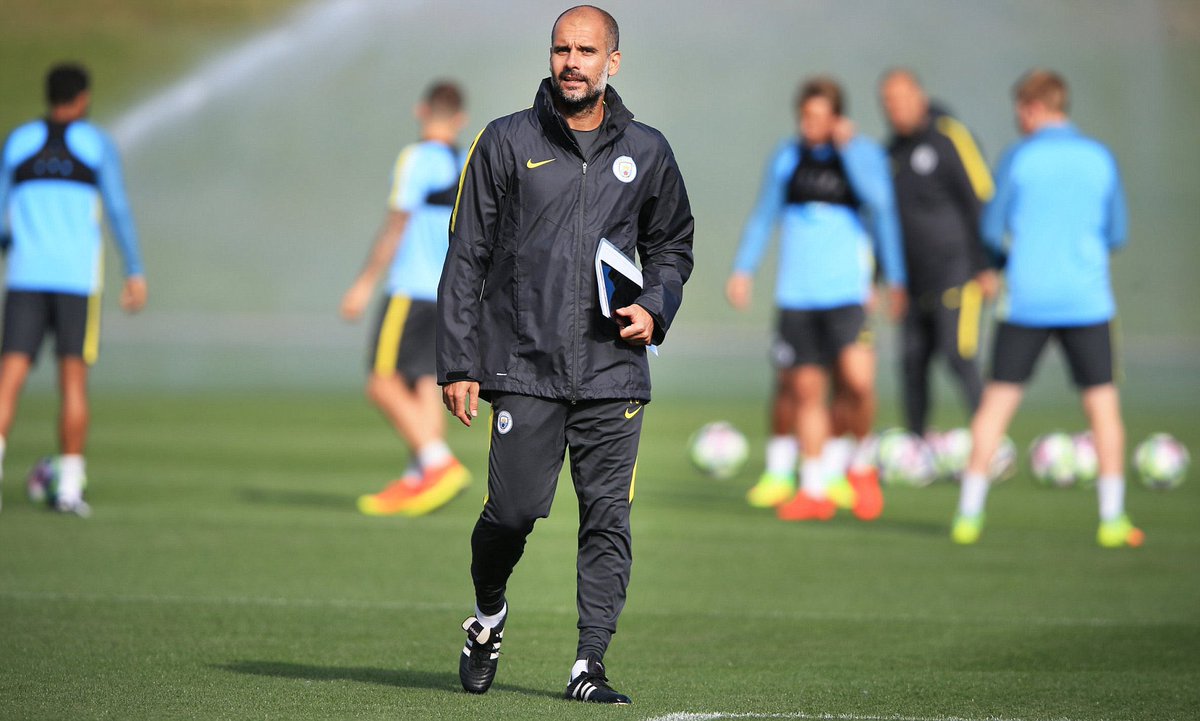 TheCNS1's tweet photo. Coaching Notebook 📗

How do you plan for your football coaching session?

Be like the pro’s and use one of our Football Coaching Notebooks!

BUY ➡️ https://t.co/7mWXwJilml

Keep all of your ideas and plans safe in 1 place!

#Pochettino #Mourinho #Guardiola https://t.co/F4xXgPcDtv