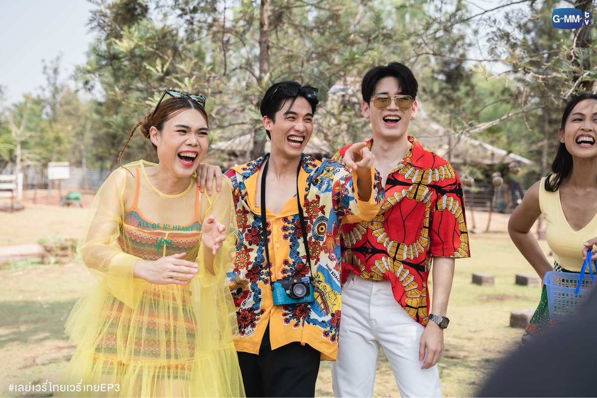 GMMTV's tweet photo. ขอนแก่นทักครับ! บอกเลยนัวไม่แพ้เลย์เวรี่ไทย เพราะกะเทยพา “เต-นิว” ไปม่วนสุดๆ สายกินก็มา สายฮาก็มี ดูเลยตอนนี้! 

“เลย์เวรี่ไทย เวรี่เทย EP.3” ที่ Youtube: GMMTV และ Facebook: เทยเที่ยวไทย &amp; Friends
👉 https://t.co/NKymLYA1Hs 

#เลย์เวรี่ไทยเวรี่เทย
#GMMTV https://t.co/FVrPz21uaL