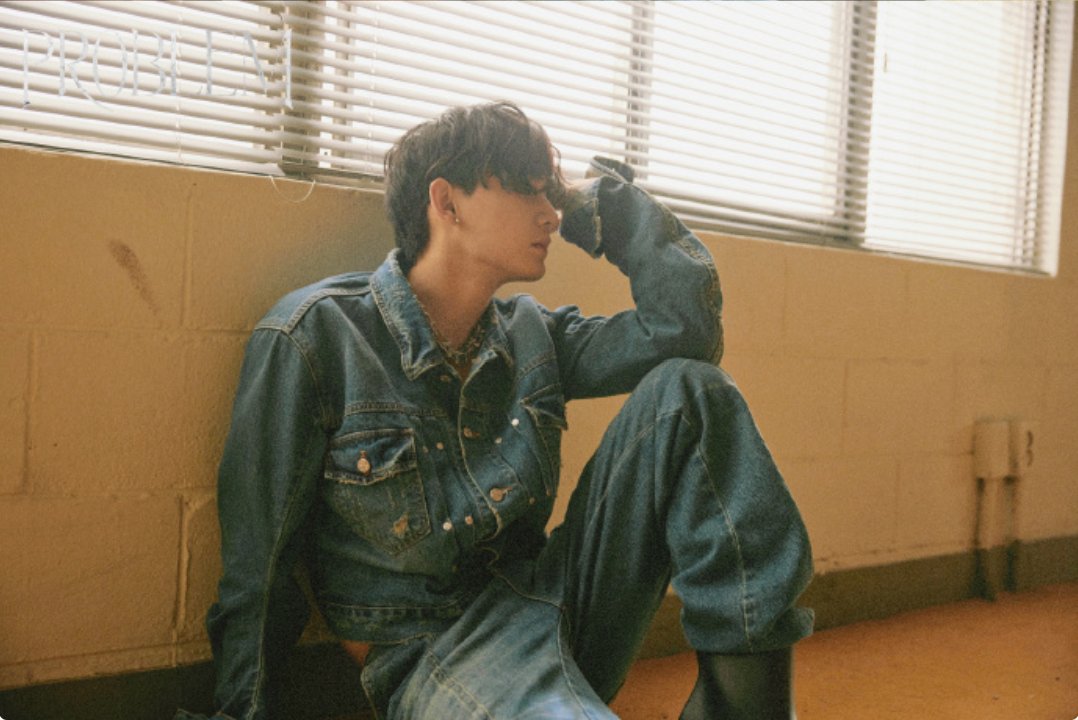 YaochensClub_TH's tweet photo. 小琛哥 de Studio-230323

<𝐏𝐫𝐨𝐛𝐢𝐞𝐦 > ｜เบื้องหลังการถ่ายทำ MDV🧩

"ได้ทำในสิ่งที่ชอบ ทำเท่าไรก็ไม่รู้สึกเหนื่อยเลย"

YC PROBLEM
#YAOCHEN_PROBLEM
#姚琛 #YaoChen #야오천 #เหยาเชิน https://t.co/aeojuysFvc