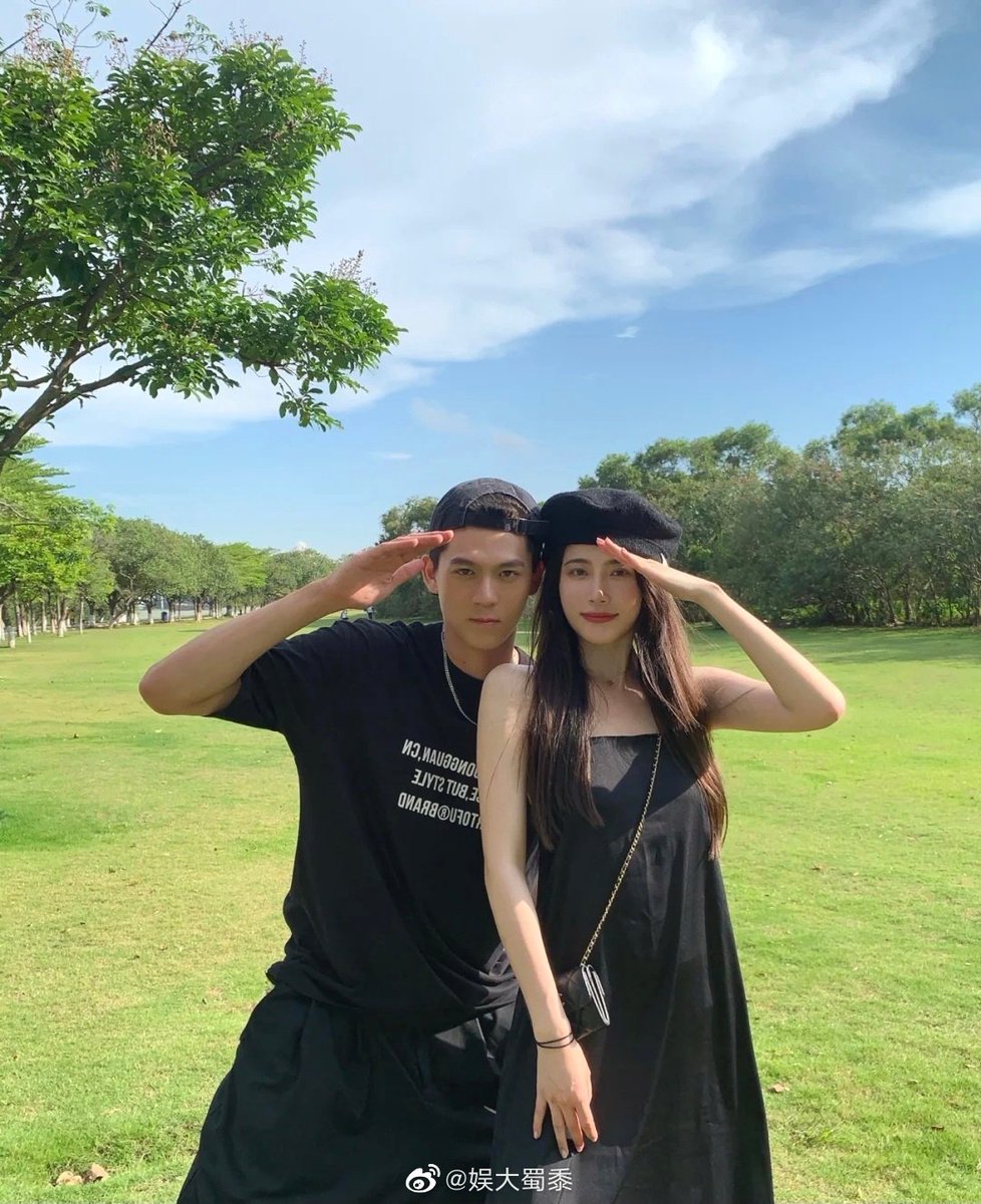 girlseayou's tweet photo. Just watched Yes I Do S2 or Love Timing S2, likes Han Meng, and what a plot twist, it seems she had a date with Ma Jianxing after the show ended, and got married in January this year, but still don't know who her husband is
#yesido2 #lovetiming #yesido https://t.co/QLcEGXnVom