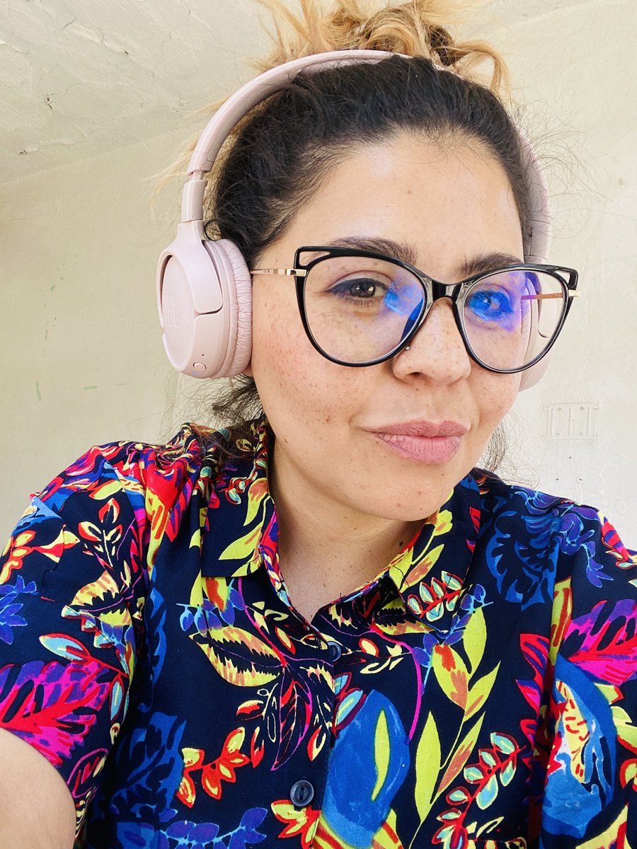 mandymilla's tweet photo. Por qué me hablas de “usted”, Twitter? 😣 #90’s #90s #90sgirl #iloveretro #retro 
Amo los #colores vibrantes!!! https://t.co/mfNz0CJioW