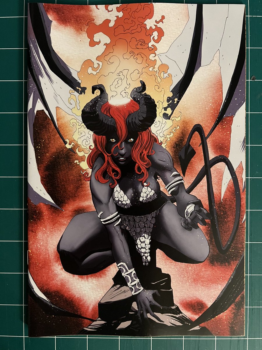 drew_moss's tweet photo. Some of the covers Iβve done in recent months #redsonja #vampirella #dynamitecomics #romeoguiletta @dynamitecomics #hellsonja https://t.co/Nq8RIqGnef