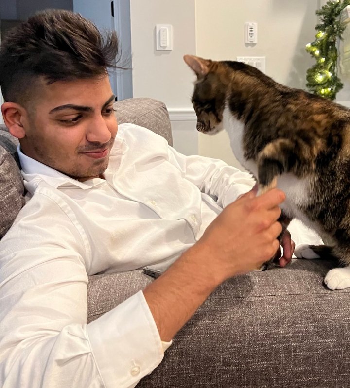 Guys..... Guys I've been holding back so hard...... But uh. So. Skeppy's arm hair........ Fuck!! This is too much!! I'm exposing myself, I need to LEAVE- I can't say it- his arm hair has me twirling my hair and acting up- this is so bad please send medical assistance-