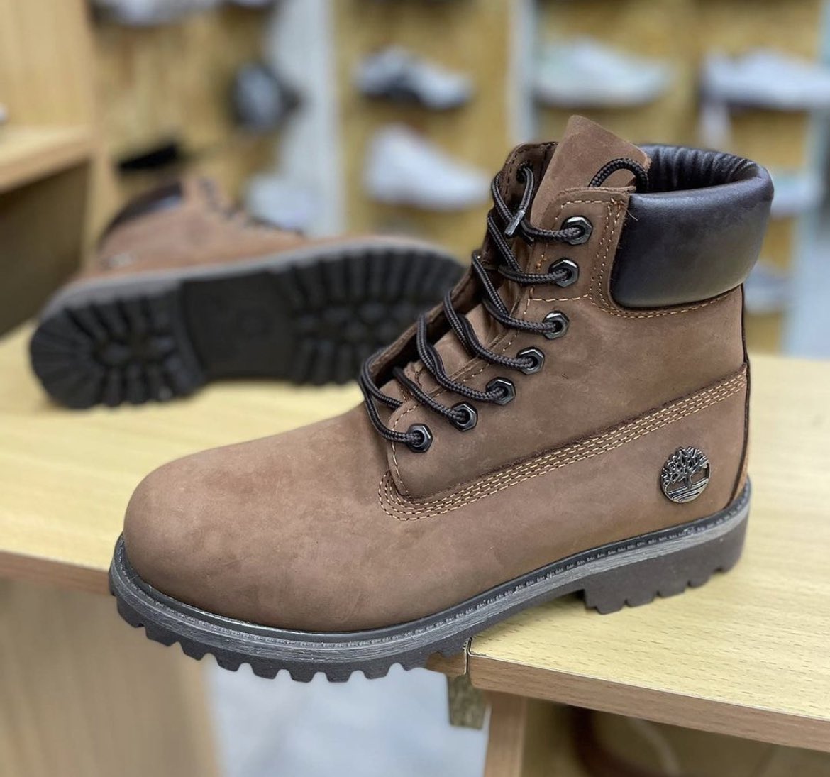 Naberz on Twitter: "All kinds of good👌 quality Timberland boots are available in store at 185000ugx At and affordable prices🔥 Dm or whatsApp on +256 751902113 deliveries 📦 🚚 #NaberzShoes