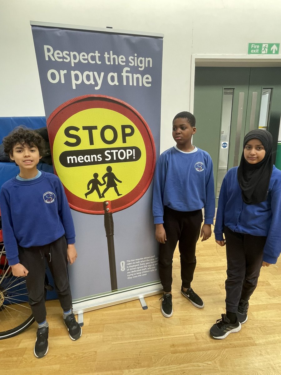 👀 Hello from our @NewWaveFed ❤️#JuniorRoadSafetyOfficers at the Hackney Summer Road Safety event! A busy morning looking at: 💚Beep Beep Day 💚Walk to School Week 💚Junior Road Watch And how we can introduce this back at @Grazebrook_Pri @ShacklewellE8 @TFPrimaryN1 👣🚲