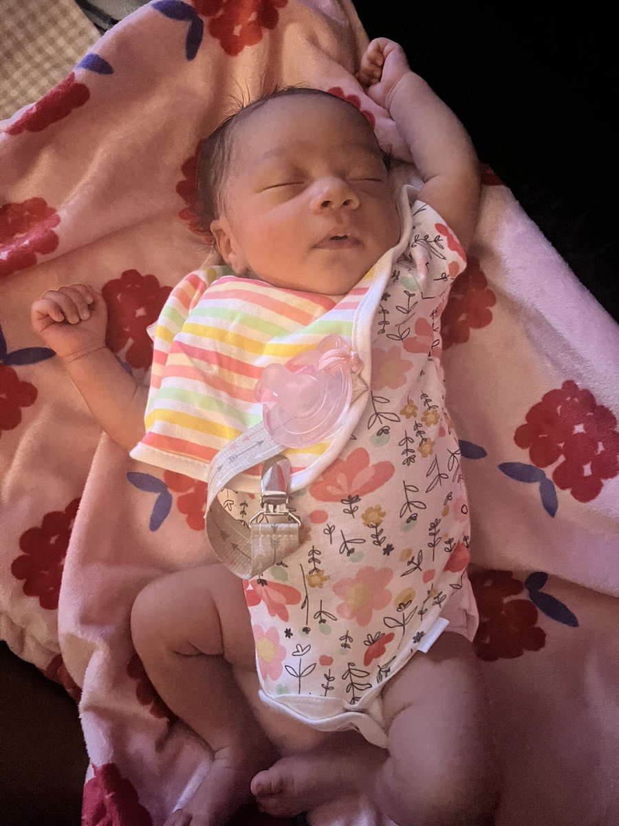 iAM_PrettyCori's tweet photo. Look at mommy’s 💖 my sweet girl 🥰 https://t.co/aD7ekEtI0R