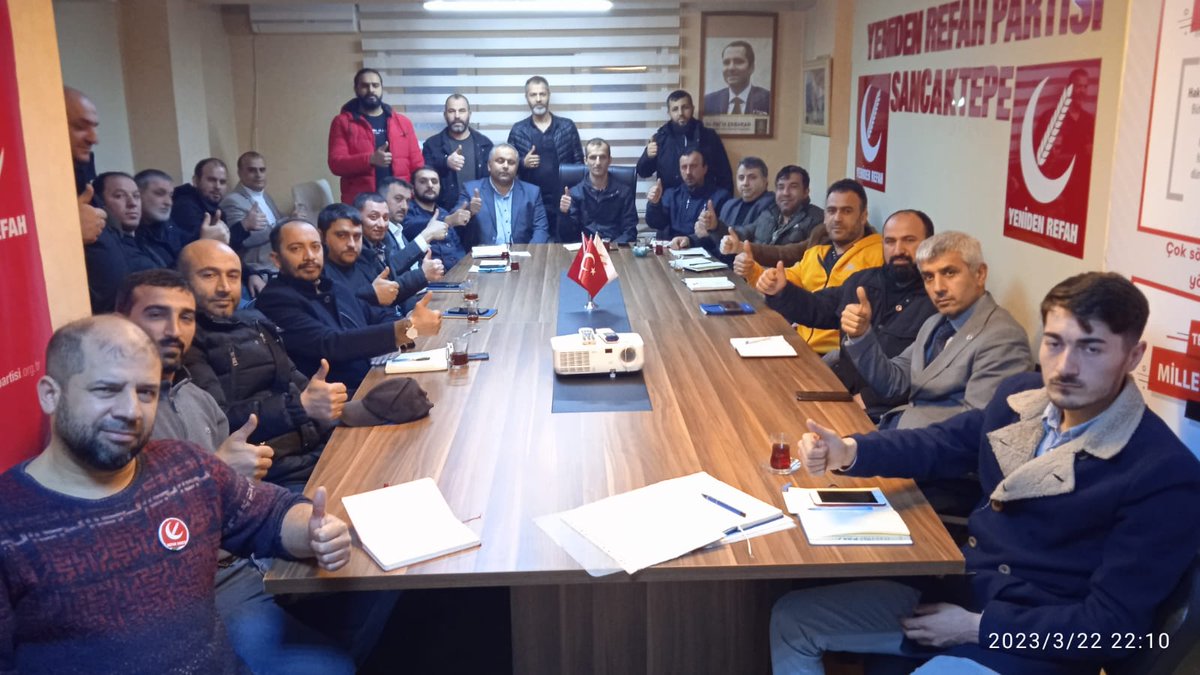 Yeniden Refah Partisi Sancaktepe ilçe Teşkilatı olarak haftalık yönetim kurulu toplantımızı icra ettik.
Cenab-ı Allah'dan aldığımız kararların yapacağımız çalışmaların vatanımız ve milletimiz için hayırlara vesile olmasını dilerim.