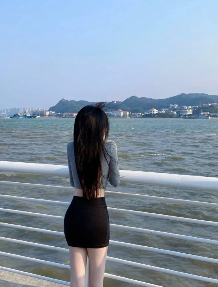KeaganStokes153's tweet photo. Although the air and scenery by the sea are nice
But the wind blowing from the sea is a bit salty https://t.co/Q3Ftd2YwTL