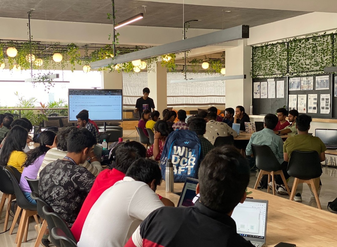 GoogleDevsIN's tweet photo. ⚡️Thank you developers for joining us at the Pie &amp; AI Meetup in Bengaluru!  We hope you had great time learning about Mediapipe API for machine learning. 

#GoogleDevelopers
#PieAndAI
#MediapipeAPI
#ML https://t.co/bpIMnn5pvA