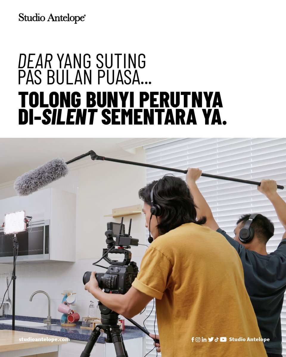 Meskipun ngantuk, laper, lemes... semua tetep dilakuin demi meraih keberkahan di bulan Ramadhan.

Untuk yang tetep puasa meskipun lagi suting, semangat, yaaa!

#Ramadhan
#BikinDanBerbagi