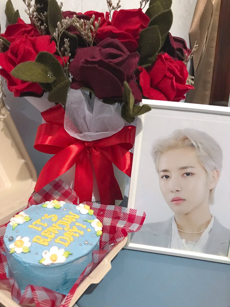 liltauries's tweet photo. My renjunful week😋✨💓 https://t.co/D5ecv80iye