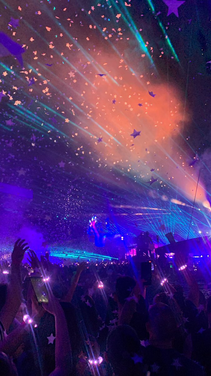 universomioto_'s tweet photo. #Coldplay #ColdplayemCuritiba #coldplaybrasil #Coldplaybr https://t.co/3t6OrP7v35