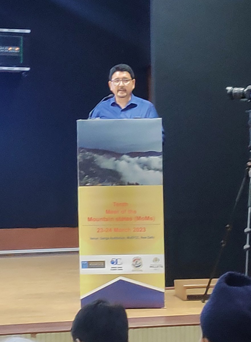 ambajamir's tweet photo. "We feel cheated and taken for granted when corporates profit selling their products but are not responsible for cleaning up their plastic wastes" says #TashiGyalson, Chief Executive Councillor of @LAHDC_LEH at the #MeetOfTheMountainStates. @IMI_Info @CPCB_OFFICIAL #EPR https://t.co/MXZbv0LUTN