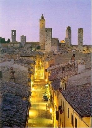 CasaLettori's tweet photo. Nessuno è felice, come chi sa di essere amato

Alda Merini 

San Gimignano https://t.co/zV5cBogrdH