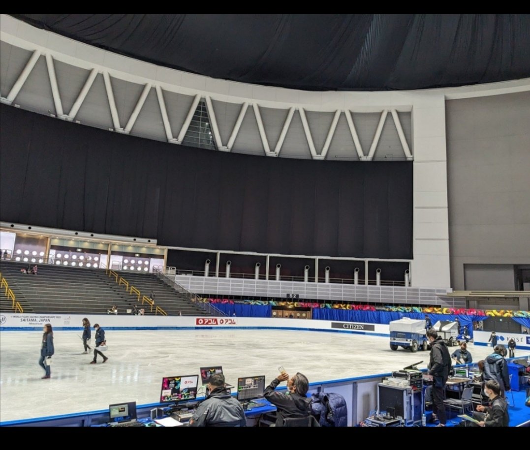 nathanwcurls's tweet image. For those who wants to know how packed Saitama can be if #NathanChen #陈巍 #QUADKING was there, here it is. 

And let's compare to the current situation of Figure Skating..😂😂