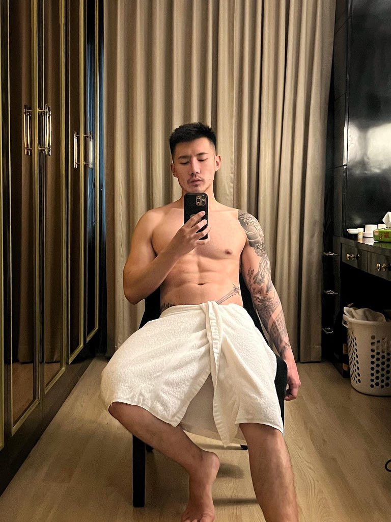 Bplus22's tweet image. ร้อนแบบอยากอาบน้ำทั้งวันนน 🥵