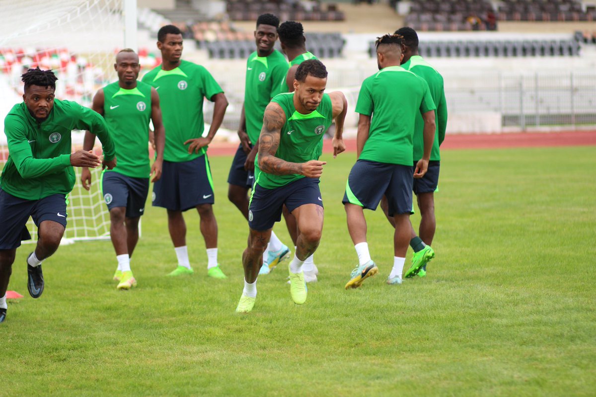 fansmeed's tweet photo. AFCON QUALIFIERS: Fans To Pay N2,000 and N10,000 To Watch Super Eagles in Abuja.

Fans will have to pay the sum of N2,000 and N10,000 for ordinary and VIP seats respectively at the MKO Abiola stadium in Abuja for them to watch the AFCON qualifier between Nigeria and Guinea Bissau https://t.co/55ZKRZ9LwT