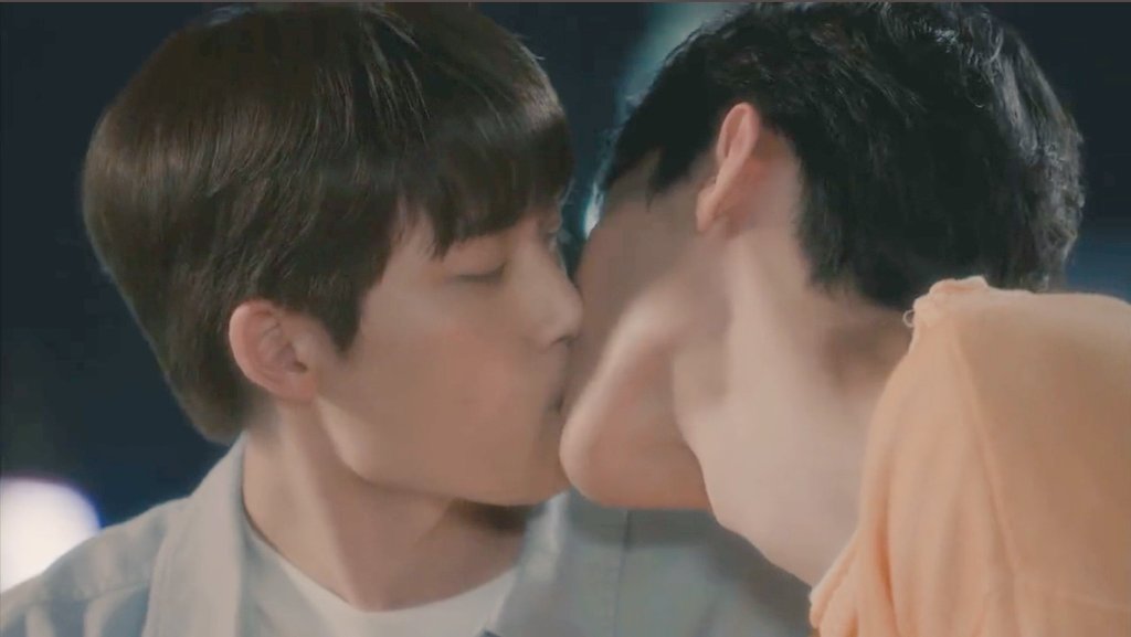 thick_skinnned's tweet photo. 우연시 키스 4종세트 완성👨‍❤️‍💋‍👨
앞으로도 오십칠억개 더 뜰 예정
#OurDatingSim https://t.co/we0DHJsLPX