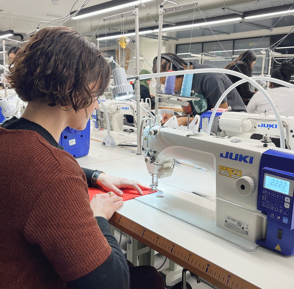 FTALondon's tweet photo. ๐ On this 4-day course you'll be taught the basics to kick start your #sewing skills so you can assemble your own unique and sustainable wardrobe.
ย
ย โจClick the link for more info: https://t.co/3tOVIuTWsX
#learntosew #sewingbeginner #4daycourse #skillsforlife https://t.co/HVY5GavuIX