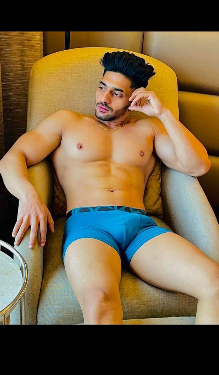 Raj24898537's tweet photo. Muslim Guy with a huge dick https://t.co/KBrVK9k5aj