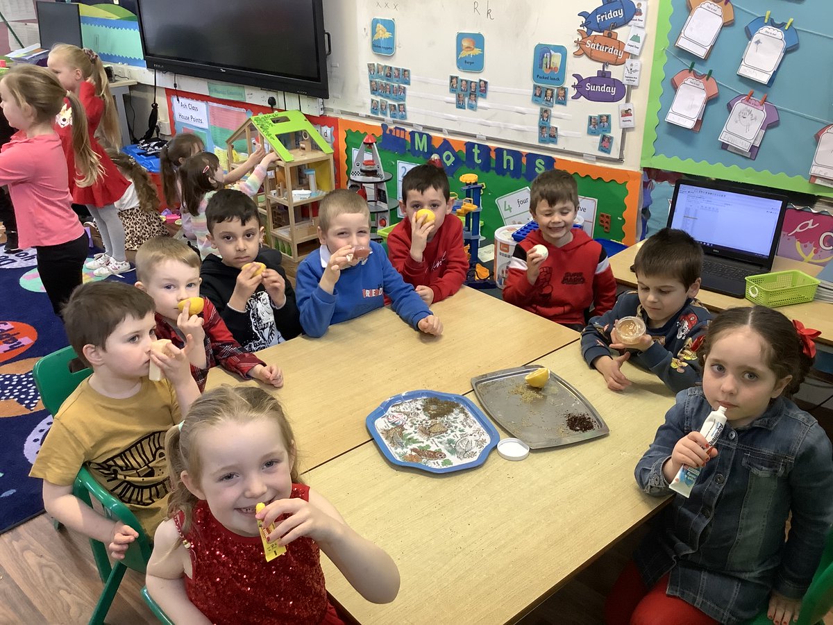 For #Science week, the children in #Ash class investigated a range of different smells and what feelings or memories the smells brought with them!

#LaindonPark #LaindonParkPrimary #LaindonPrimary #Laindon #Zenith