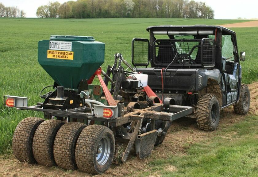 Jaime_la_Chasse's tweet photo. L'aménagement des territoires ruraux connaît une véritable révolution grâce à une innovation : le SEM'OBORD77. Cette machine spécifique offre un travail du sol et un semi de mélanges floraux sur les bordures de chemin et parcelles agricoles, favorisant

https://t.co/RCLhfa1L3Q https://t.co/BrzLmngmiN