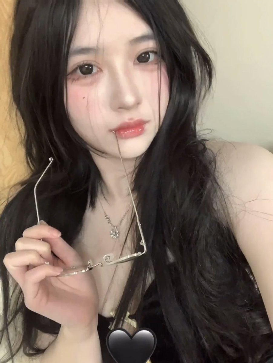 别让我在浙江看见你，不然见一次亲一次 https://t.co/JpvlXGVn6Z