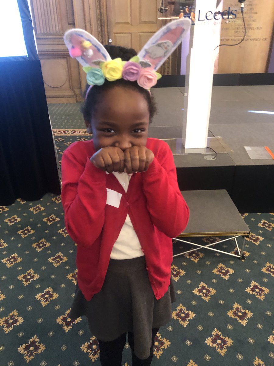 DECLeeds's tweet image. A HUGE thank you to our friends at @leedsirish for supporting our #intergenerational #friends event with #bunny ears and cake! You are very kind! #generosity @LCILeeds @BronaghDaly @Linking_Network @IntergenLinking @DunhillMedical @iwill_movement