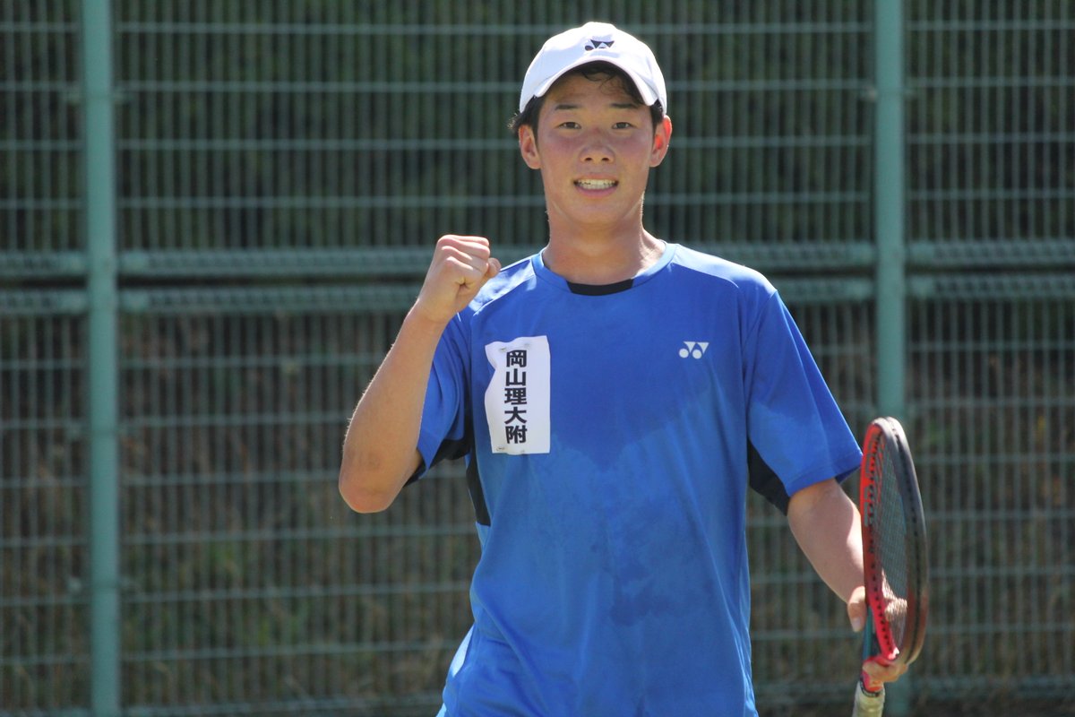 tennis365's tweet photo. 🎾大正製薬リポビタン第45回全国選抜高校テニス大会

男女団体戦2日目の様子を振り返る❗
青空の下、「カモン！」の声が響き渡る💪

#テニス #tennis #大正製薬リポビタン第45回全国選抜高校テニス大会 #選抜高校テニス https://t.co/NSTbMq7Ixd