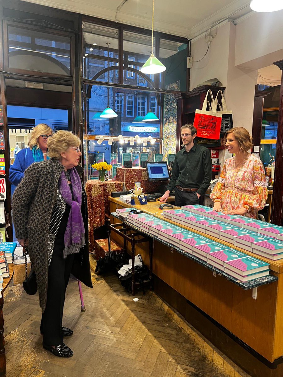 drlouisenewson's tweet image. Wow. What an amazing evening 🥂

Last night I lived out one of my dreams - to hold a book launch event in @Dauntbooks 

Huge thanks to everyone who has supported me so far! I am blown away by the response to my book and I hope this is the start of change for women everywhere