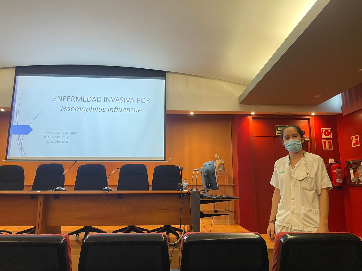 micro_hculb's tweet photo. Arrancamos el jueves con sesión del team MICROBIOLOGIA - INFECCIOSAS 🔬🦠 

Hoy a cargo de nuestra residente María Ducons (Microbiología): “Enfermedad invasiva por Haemophilus influenzae” https://t.co/IEKV48LAUk