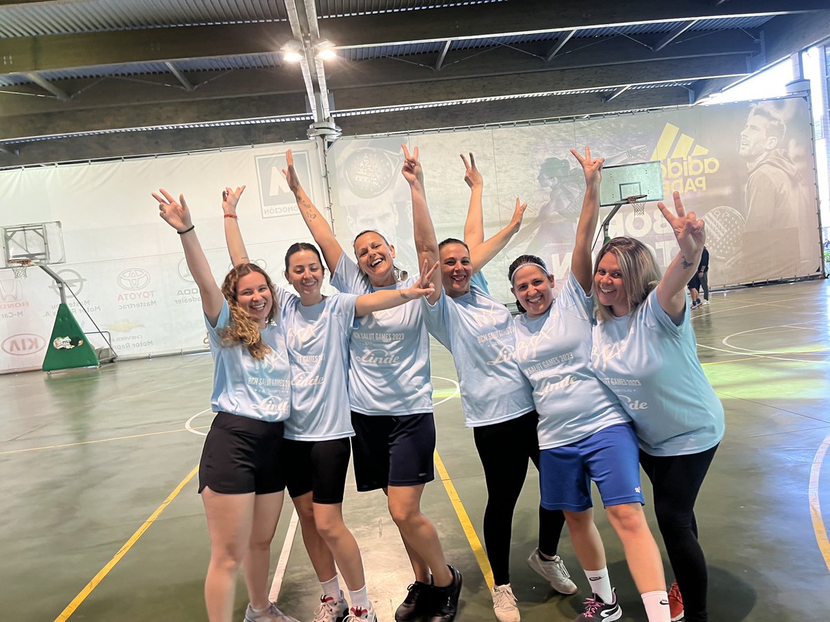 bcnsalutgames's tweet photo. L’equip de #basquet3x3 las pitufas motivadas de @BSABadalona als @bcnsalutgames 2023. Participen per #ferpinya #vidasaludable i #solidaritat amb la @LaMaratoTV3_SVH
👍👏👍👏🏆🏆🏆🏆👍👏👍👏👍 https://t.co/wBV1Xz5i7g