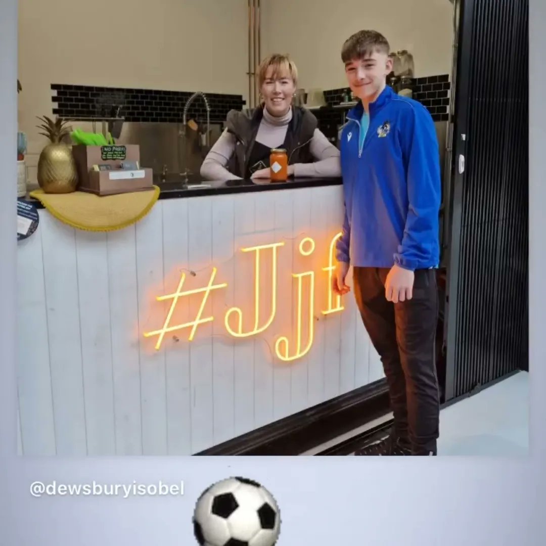 idewsbury's tweet image. Good Nutrition, Sleep, Recovery even more important now for healing.
#recoverytime 
#healing 
#jamiesonsjuicefactory 
#bristolroversacademy 
#newportanddistrictschools 
#footballer 
#seamoss 
#seamossbenefits 
#injury 
#brokentoe