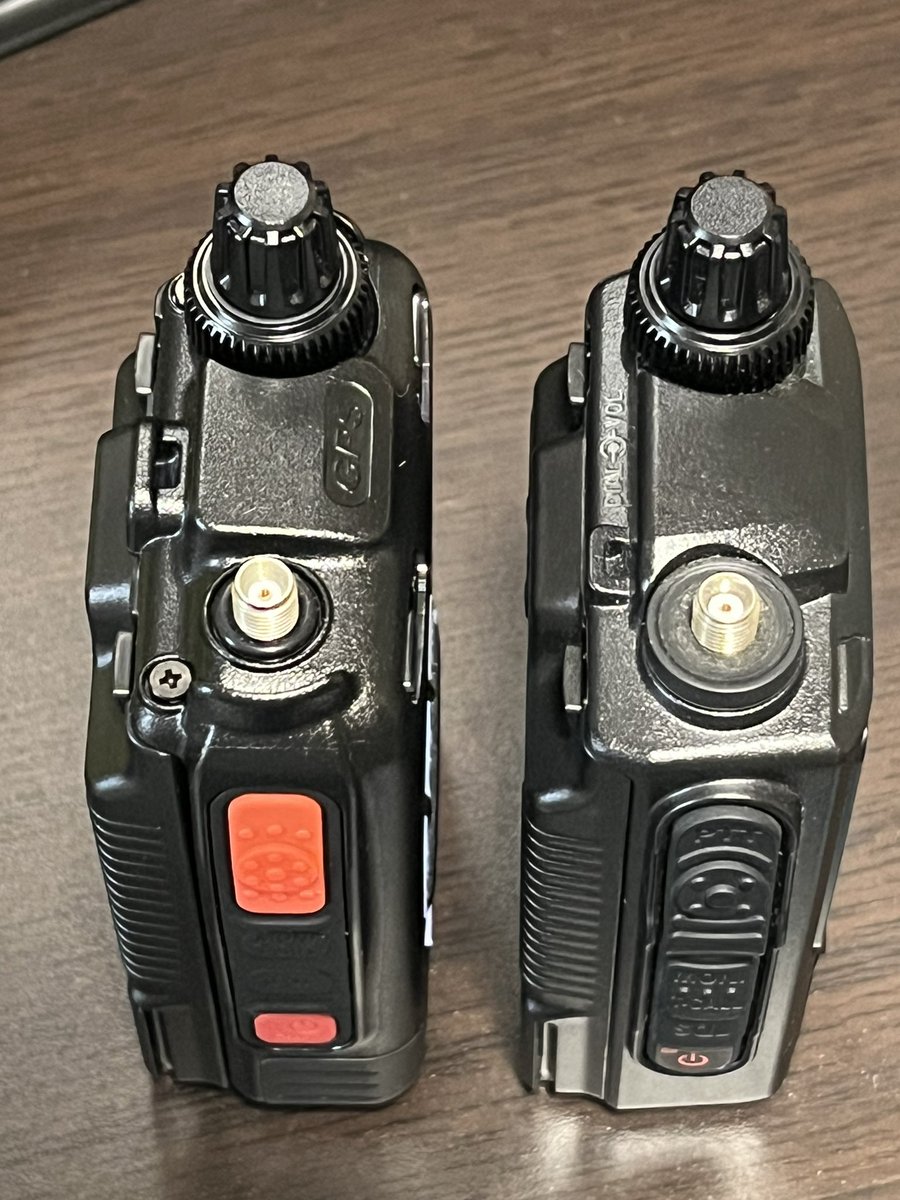 Works39's tweet photo. つまりね、揃ったのよ。
#FT2D,#FT3D,#FT5D が。
2から3は、進化を感じたけど、3から5って、どんな進化なの?
液晶同じっぽいし、感度性能も変わらないし、3Dで良くない?って思う。
悩ましいな、これ。
中身、ほぼ同じなんじゃない?
FT3Dの方がお得に。
エアバンドデータだけ、移管しよう。
#YAESU https://t.co/Z3vs4bh91U