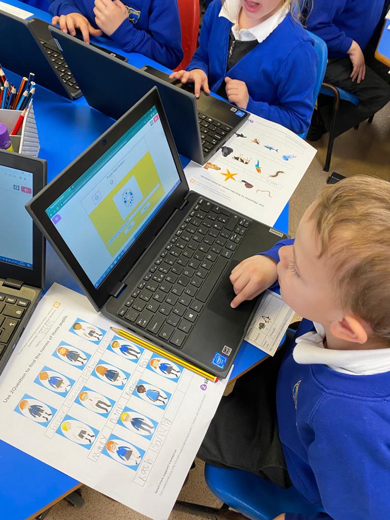 KCEclasses123's tweet photo. Class 1 have been using a computer binary tree on Purple Mash to solve the identities of avatars. They have also identified animals using a binary tree. @purpleMash #KCEComputing https://t.co/lAjH0kzo7U