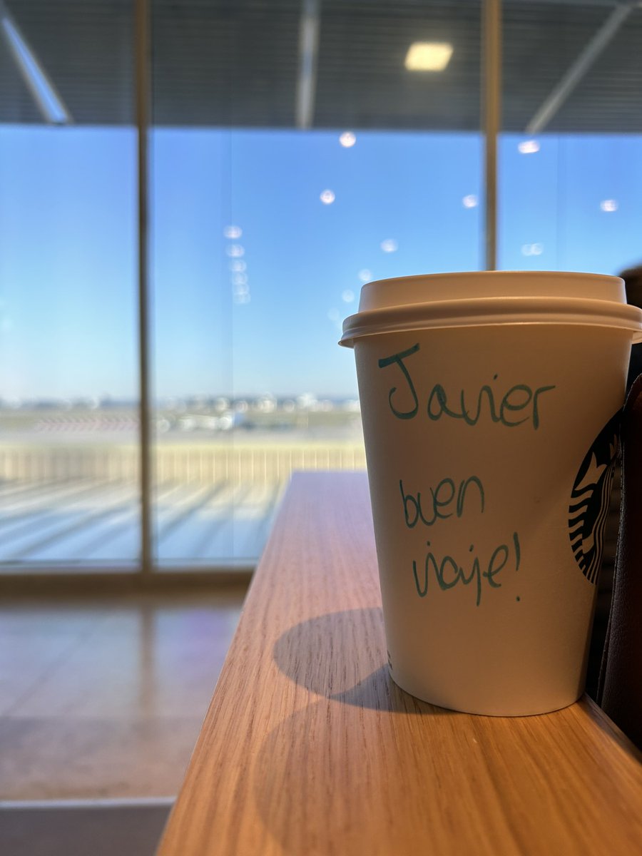 jimenezmarcoj's tweet image. ( Just Like ) Starting Over ✈️🛩️✈️ #2023NewYear