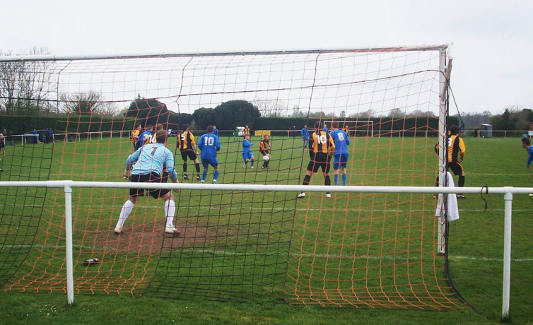 Check these out all the latest adverts on our #PlayerRecruitmentHub noticeboard:

gloucestershirefa.com/players/player…